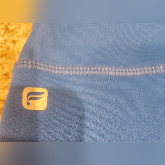 Fabletics leggings - Picture 2 of 2